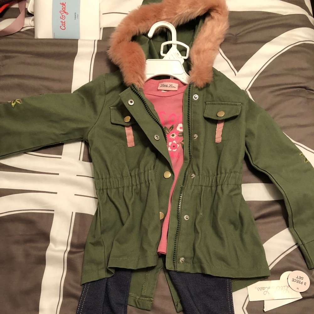 Little Lass size 4T 3 piece outfit